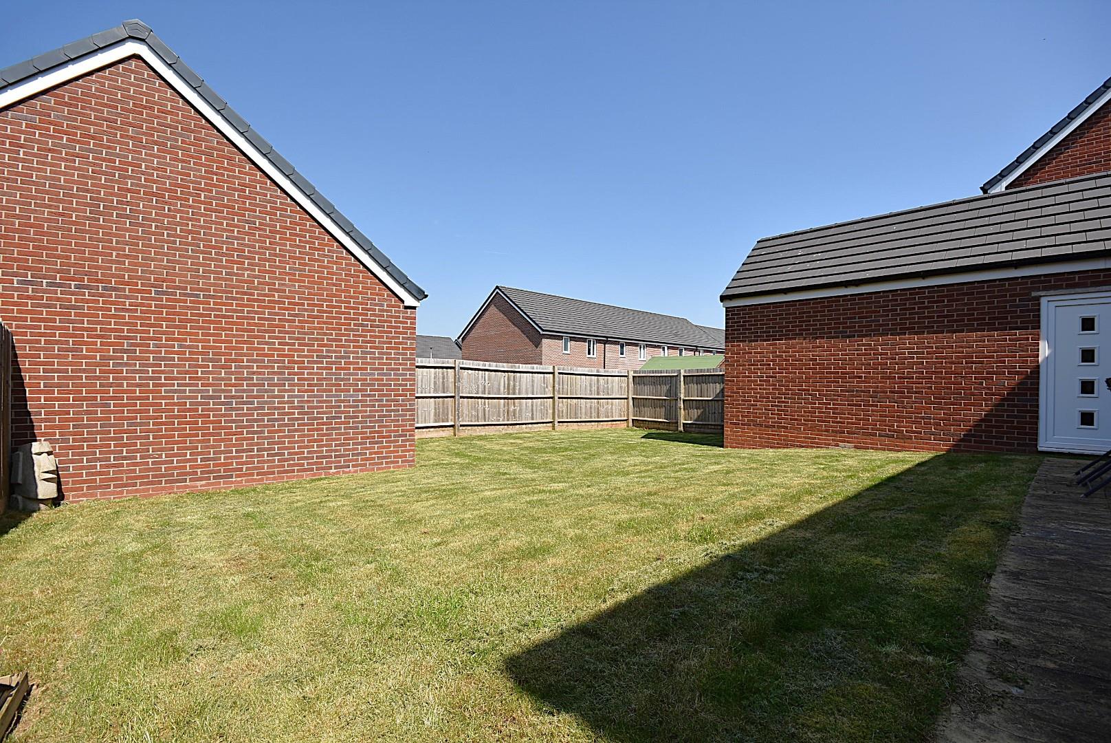 22 Melrose Walk, Sully, CF64 5WD